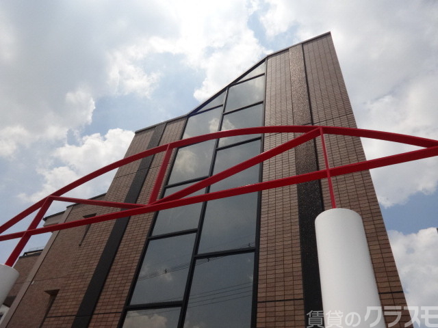 建物外観　見て下さい、このオシャレな外観！