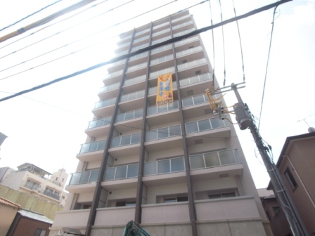 広島市中区西十日市町のマンションの建物外観