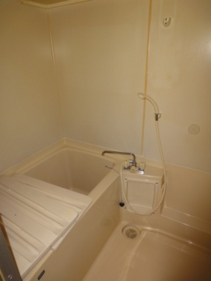 バス・シャワールーム　※別の部屋の写真です。