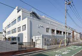 【世田谷区砧のマンションの小学校】