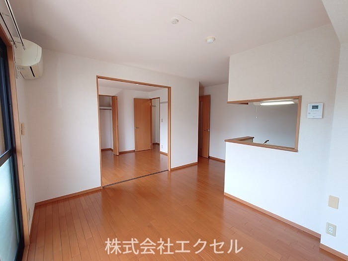 居室・リビング　明るい室内です。