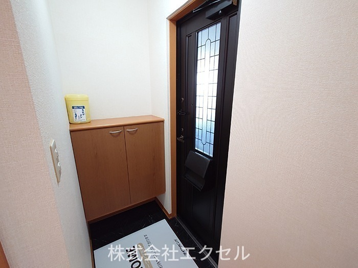 玄関　シューズボックス完備の玄関です。