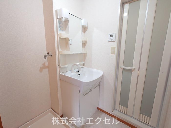 洗面設備　独立洗面台です。