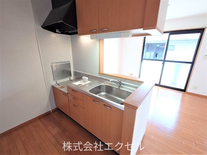 キッチン　お好きなガスコンロを設置できます。