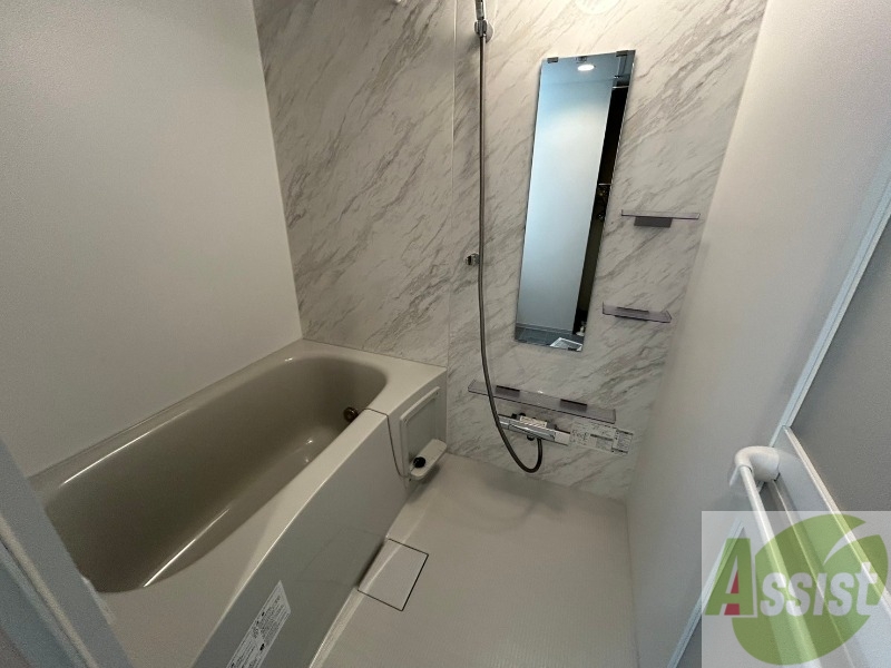 バス・シャワールーム　お風呂になります。一日の疲れを癒してくださいね。