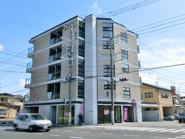 イマイエ・アーバンコネクションの建物外観