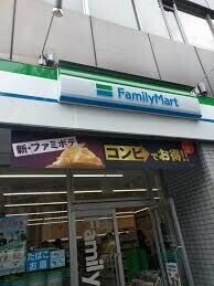 【中央区築地のマンションのコンビニ】