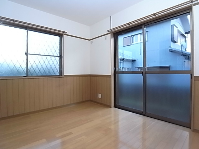 居室・リビング　エアコン設置済み