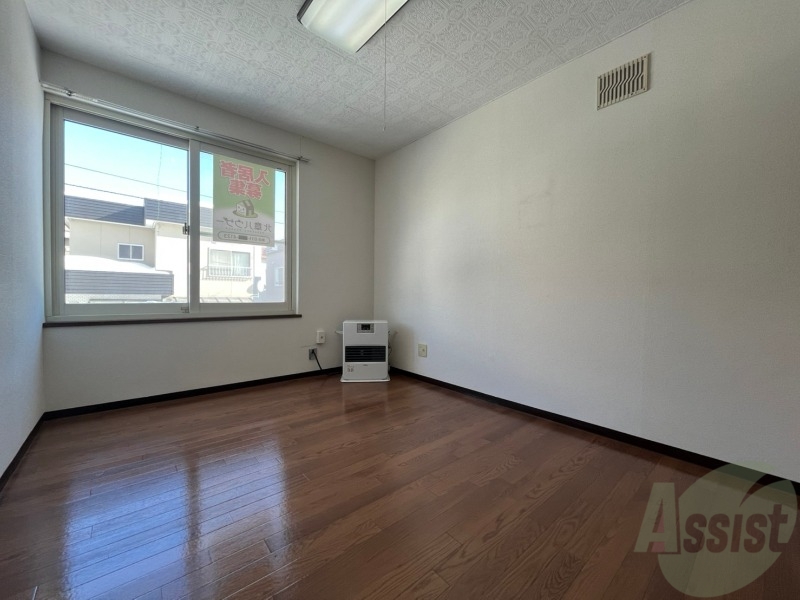 居室・リビング　広くてキレイなお部屋が広がっていて、充実した生活が送れそう。