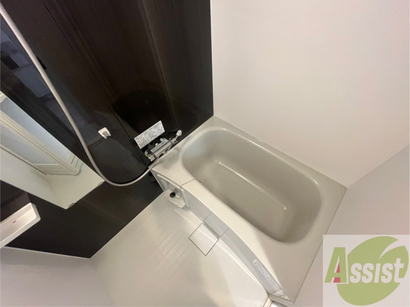 バス・シャワールーム　お風呂になります。一日の疲れを癒してくださいね。