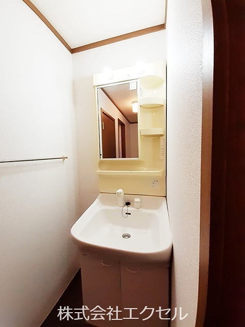 洗面設備　独立洗面台です。