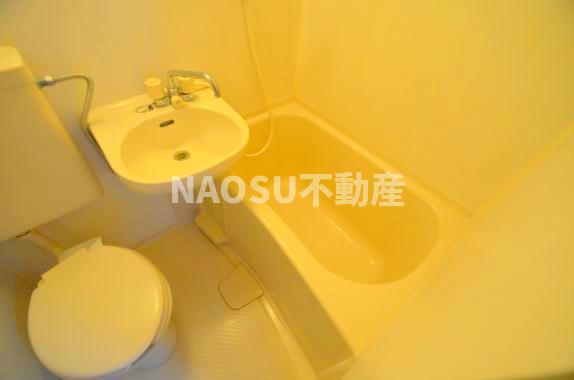 バス・シャワールーム　お風呂で日々の疲れを落としましょう