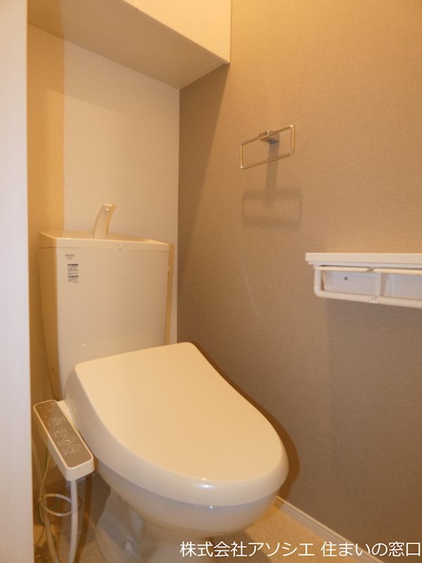 トイレ　ウォシュレット便座