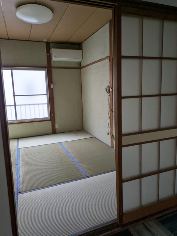 その他　キッチンから室内