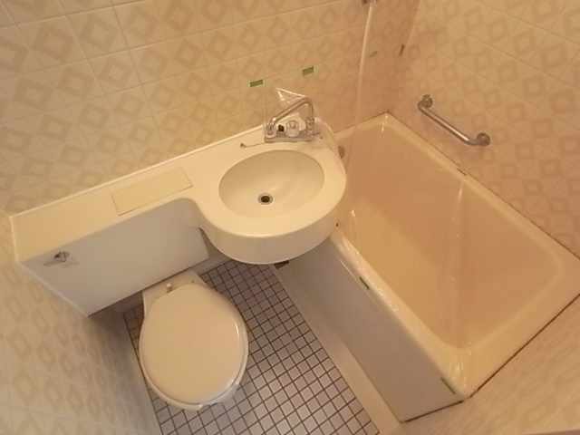 バス・シャワールーム　バスルーム