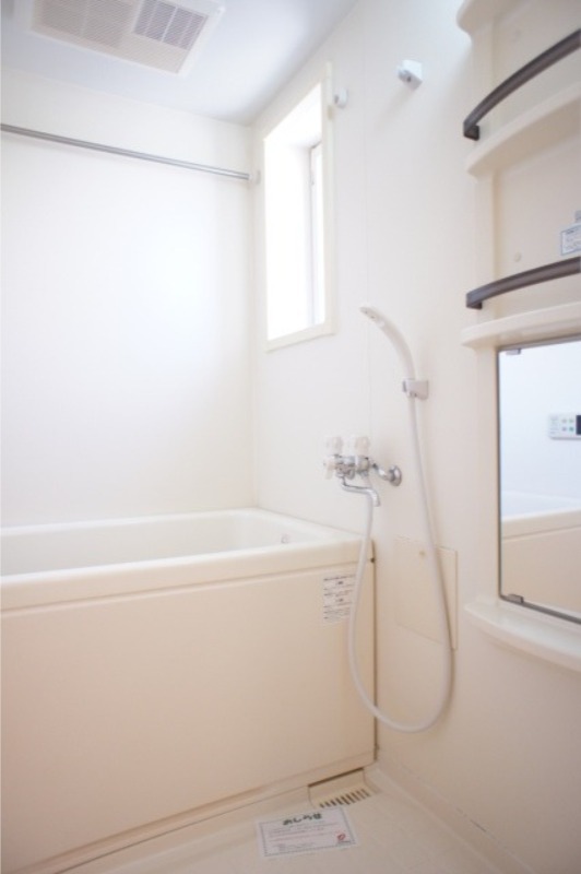 バス・シャワールーム　図面と現状に相違がある場合には現状を優先