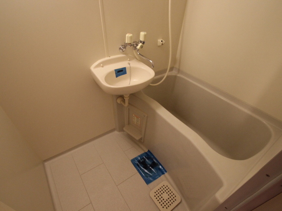 バス・シャワールーム　※他部屋の写真です。