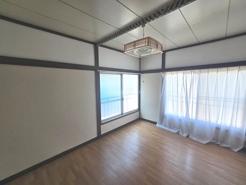 その他部屋・スペース　2面採光で明るいですね