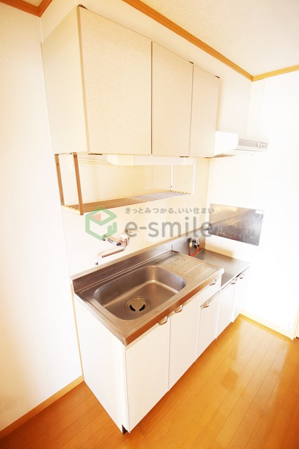 キッチン　コンパクトなキッチンで掃除もラクラク