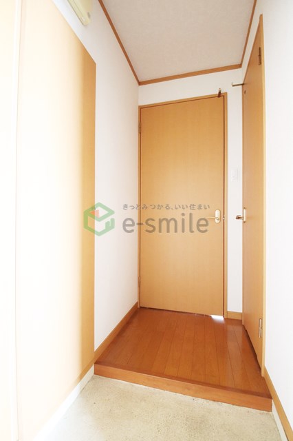 玄関　明るい玄関です