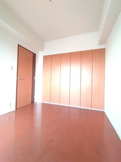 居室・リビング　洋室　約７．１帖