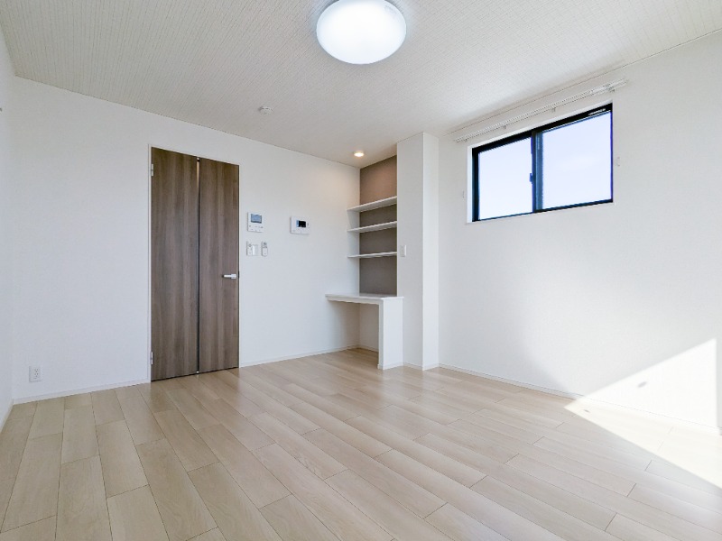 居室・リビング　図面と現状に相違がある場合には現状を優先