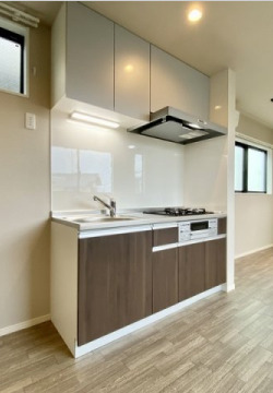 キッチン　☆3口ガスコンロ付きシステムキッチン☆（同仕様別タイプ参考写