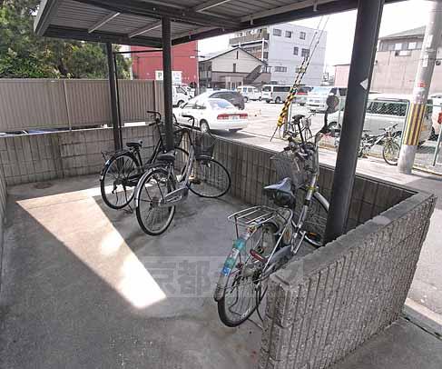 その他共有部分　屋根付きです