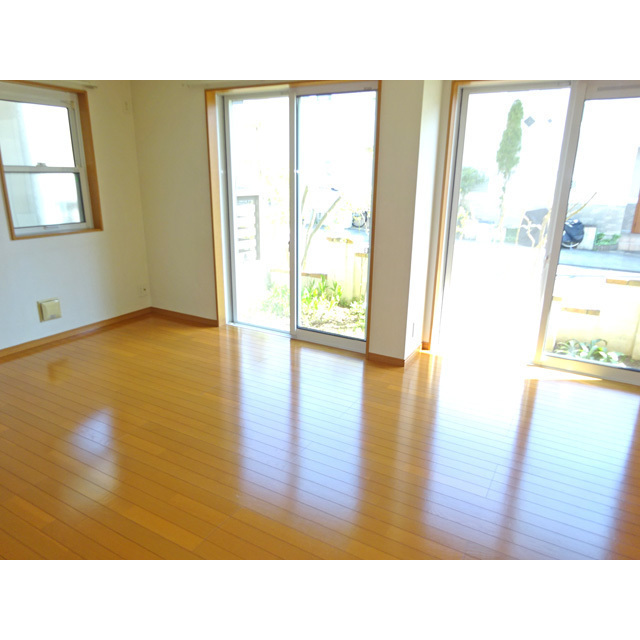 居室・リビング　リビング