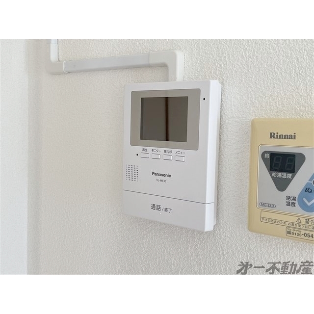 セキュリティ　モニター付きインターホン