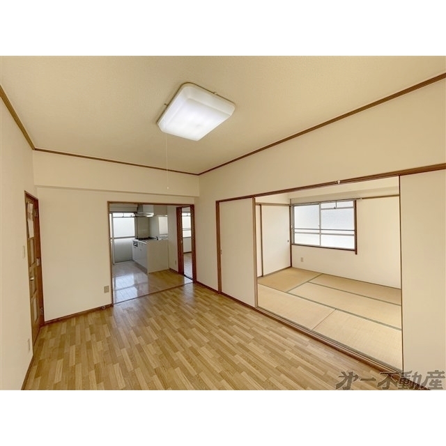 建物外観　洋室