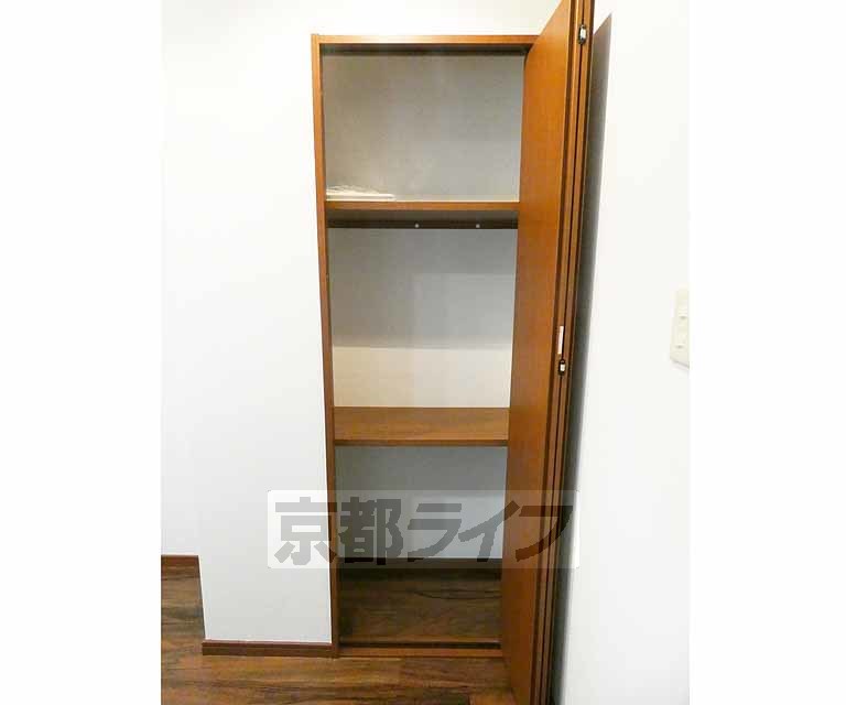 収納　３段使いができ便利です。