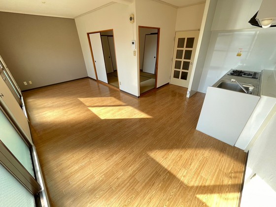 居室・リビング　※別部屋の写真です