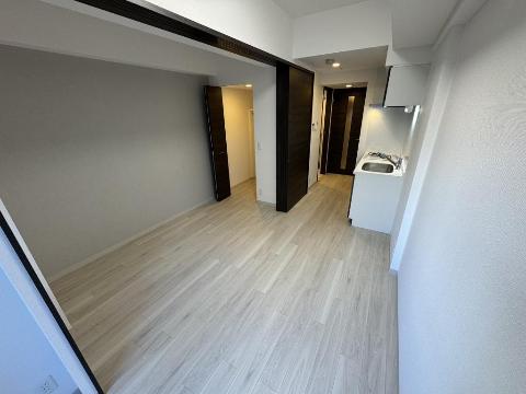 居室・リビング　室内