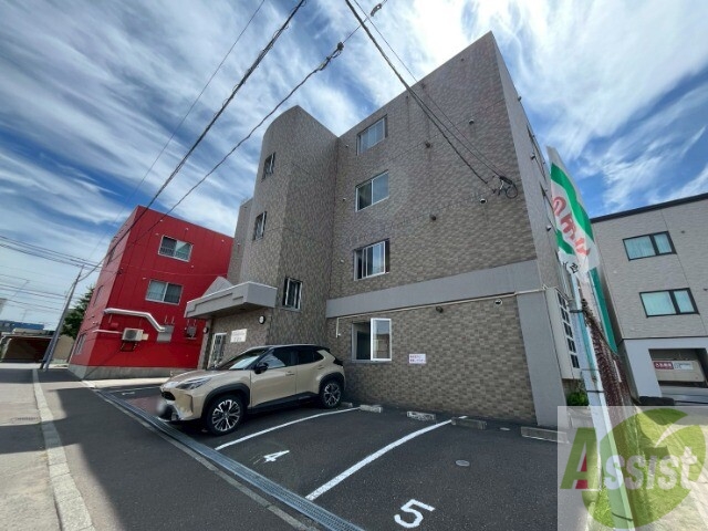 建物外観　札幌市北区新川５条「シャトーム壱番館」