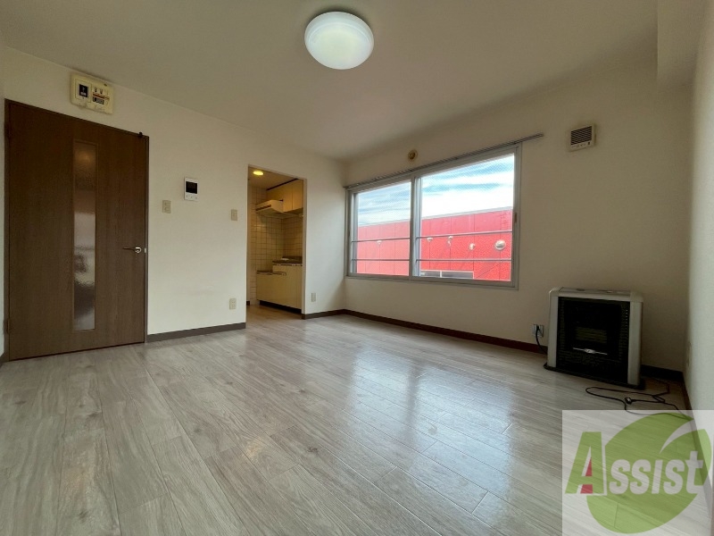 居室・リビング　広くてキレイなお部屋が広がっていて、充実した生活が送れそう。