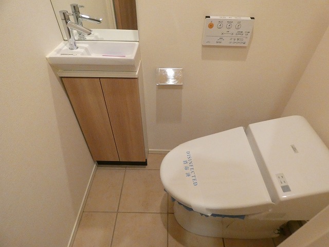 トイレ　トイレ