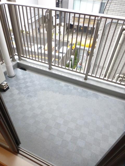 バルコニー　バルコニー