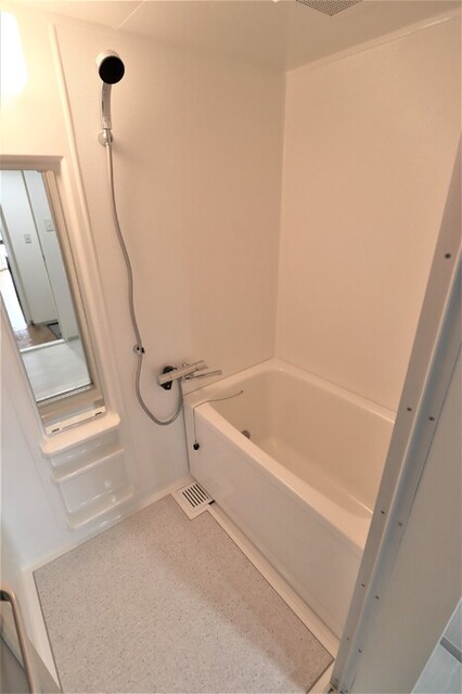 バス・シャワールーム　バス