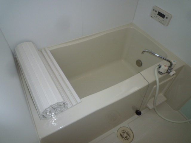 バス・シャワールーム　追い焚きバス