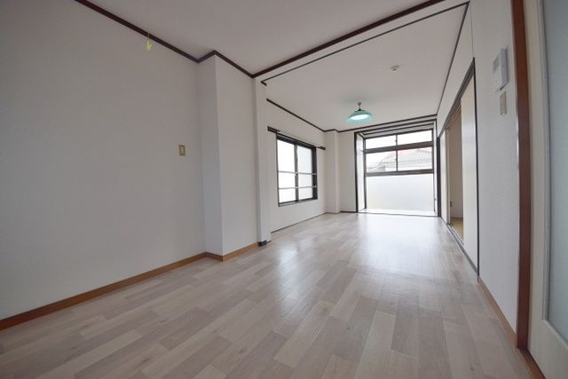 その他部屋・スペース　★フローリングのきれいなお部屋★