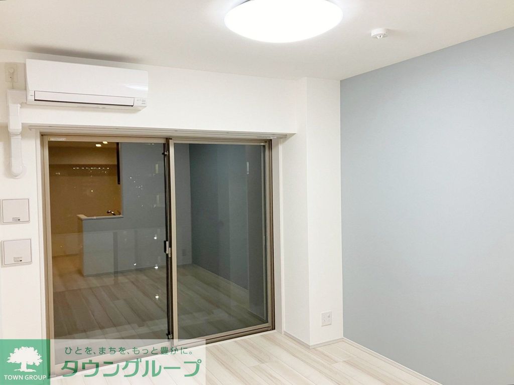 居室・リビング　※別号室参考写真