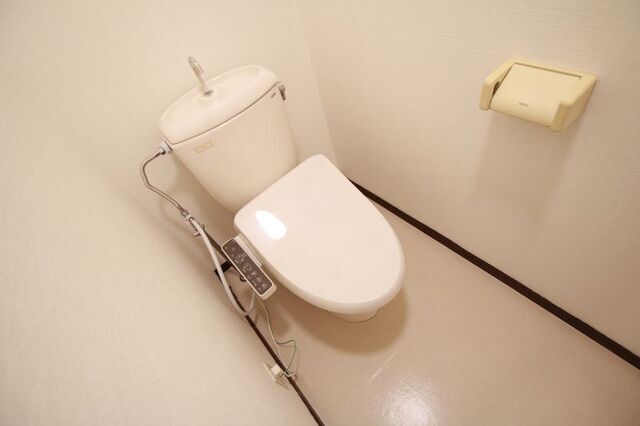 トイレ　※別室参考写真