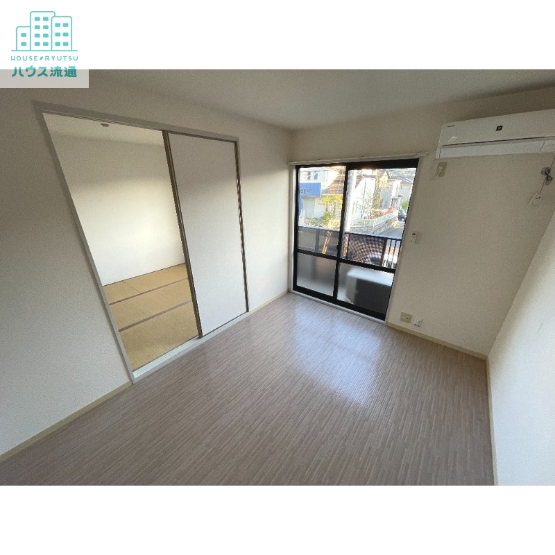 居室・リビング　※リノベーション前の写真となります。