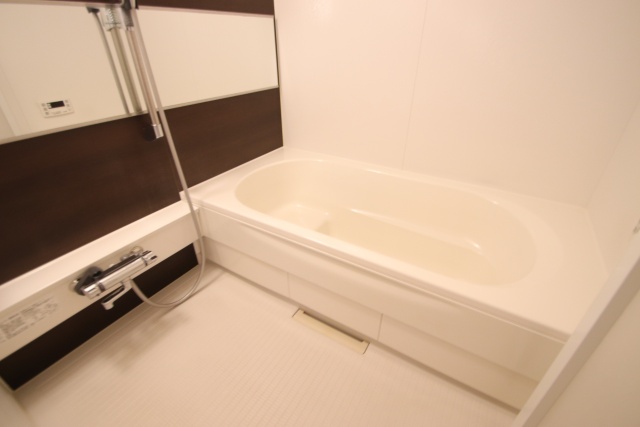 バス・シャワールーム　※別室の参考写真の為、現況優先です。