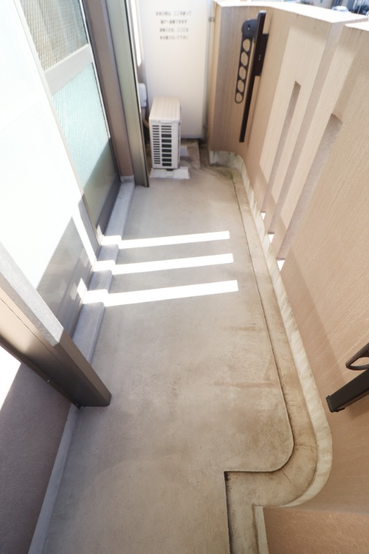 バルコニー　図面と現状に相違がある場合には現状を優先