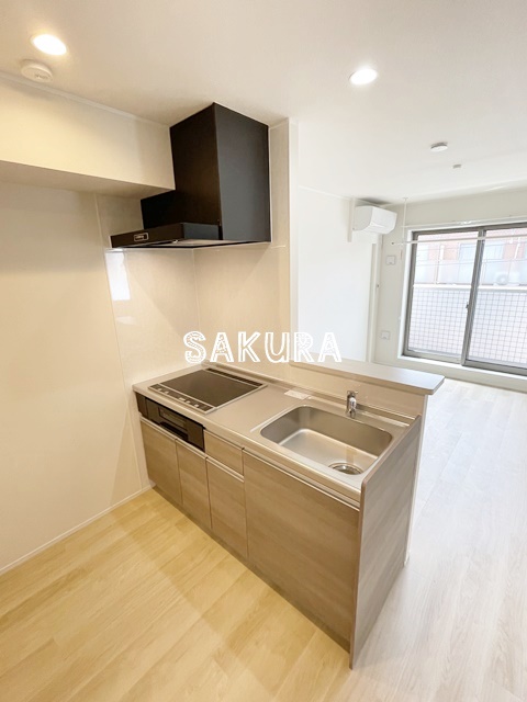 キッチン　周りを見渡しながら調理のできるカウンターキッチンです♪