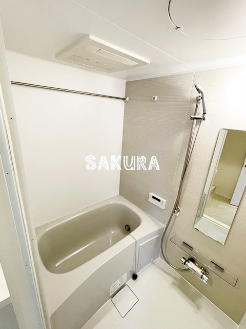 バス・シャワールーム　日々の疲れを癒すお風呂です♪