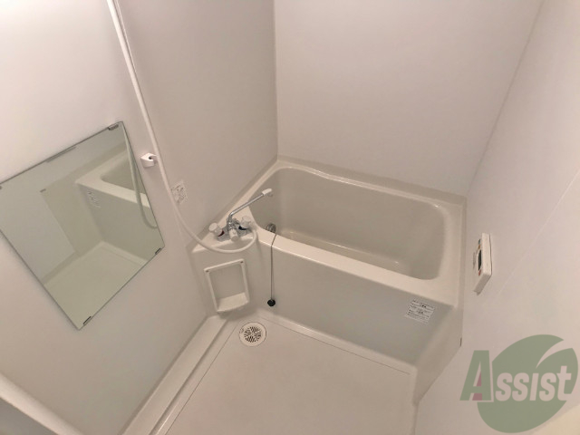 バス・シャワールーム　追い炊き機能がついているのでいつでも温かいお風呂に入れます。