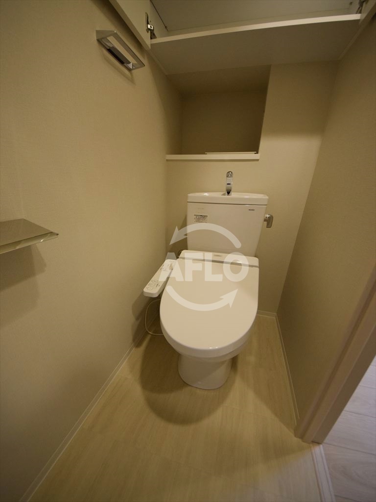 トイレ　アーバネックス北堀江II　温水洗浄便座